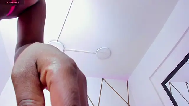 Venuswilds online show from September 10, 2025, 11:53 am