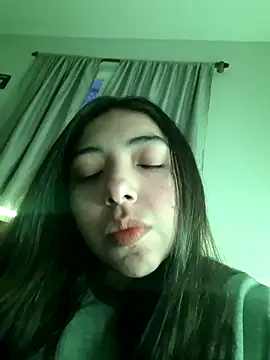 missapril0101 online show from May 27, 2026, 4:31 am