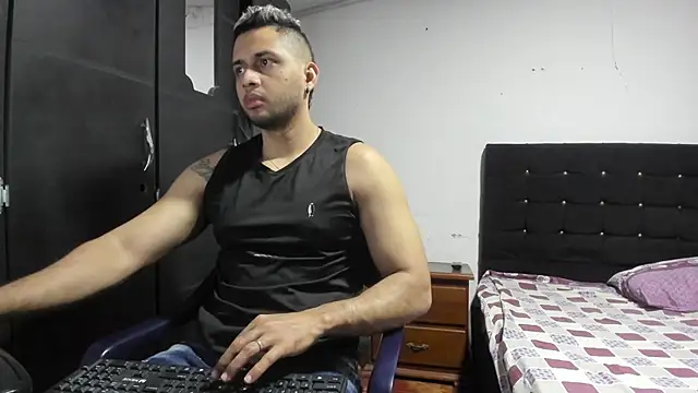 Snapshot of Ryan_xc1 chatting on February 5, 2026, 3:13 am Ryan xc1 online show from February 5, 2026, 3:13 am