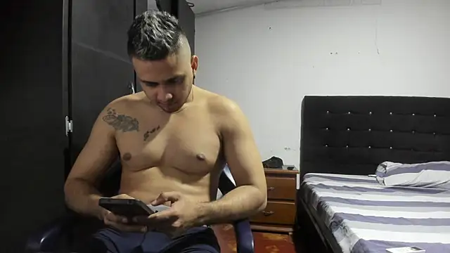 Snapshot of Ryan_xc1 chatting on February 9, 2026, 5:38 am Ryan xc1 online show from February 9, 2026, 5:38 am