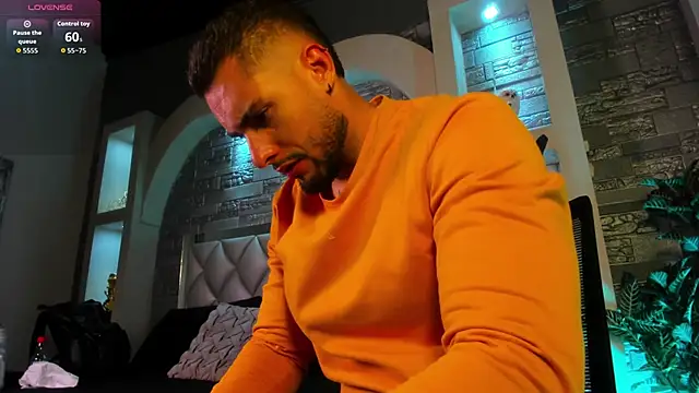 dominic de luca online show from September 29, 2025, 2:07 am