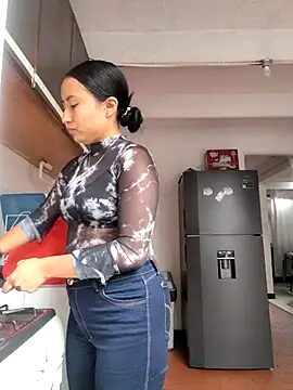 Venus Rivers online show from October 1, 2025, 1:37 pm