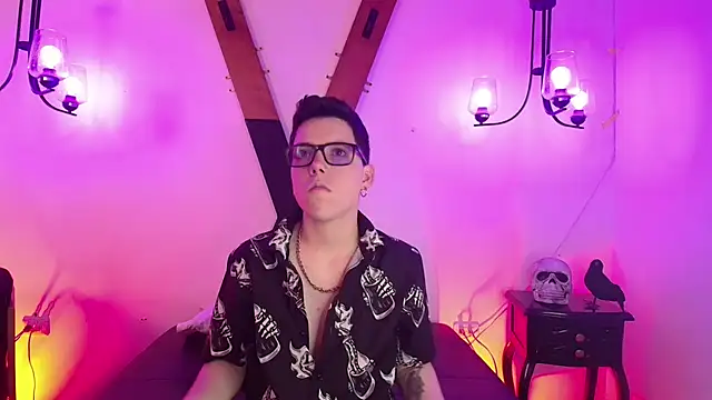 SpencerMontgomery online show from November 19, 2025, 7:36 pm