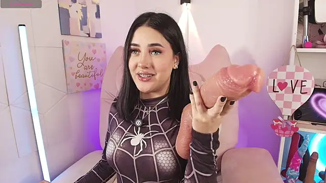 Snapshot of justonecute chatting on May 19, 2026, 2:07 am justonecute online show from May 19, 2026, 2:07 am