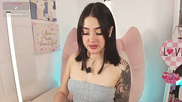 Snapshot of justonecute chatting on May 10, 2026, 3:43 am justonecute online show from May 10, 2026, 3:43 am