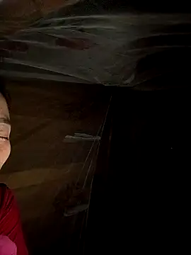 CoMay003 online show from October 27, 2025, 4:41 pm