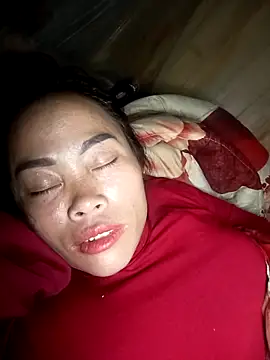 Snapshot of CoMay003 chatting on December 5, 2025, 9:34 pm CoMay003 online show from December 5, 2025, 9:34 pm