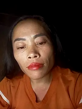 CoMay003 online show from October 23, 2025, 1:21 pm