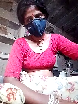 MISS-KAYA online show from October 3, 2025, 5:14 pm