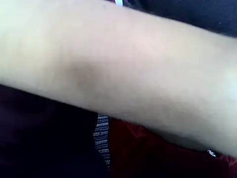 Snapshot of Giveaway_baby chatting on November 1, 2025, 7:19 pm Giveaway baby online show from November 1, 2025, 7:19 pm