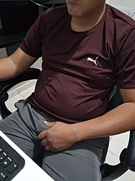 Carloskasado online show from October 10, 2025, 9:48 pm