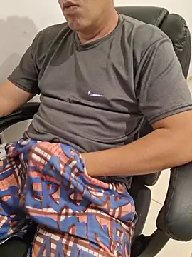 Carloskasado online show from September 10, 2025, 11:48 pm