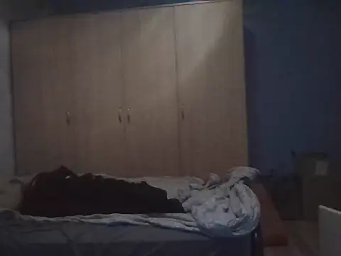 bdsmfreaks12 online show from December 5, 2025, 5:33 pm