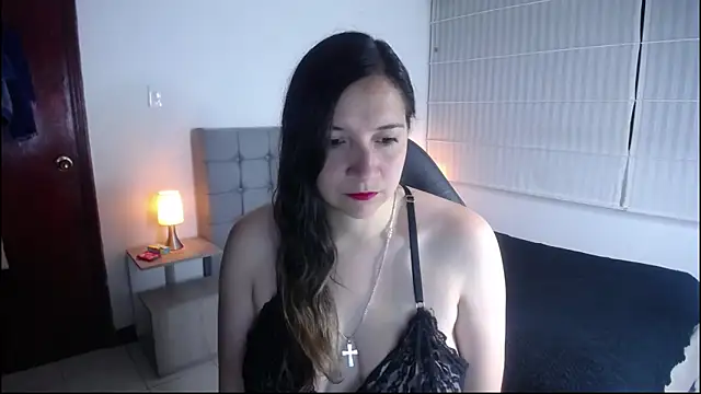 Agatha bellucci  online show from September 9, 2025, 12:47 pm