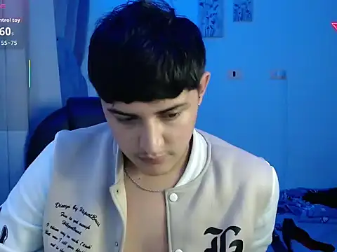 Snapshot of yesitwink_ chatting on May 12, 2026, 1:46 am yesitwink online show from May 12, 2026, 1:46 am