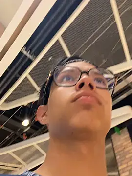 diegoand0911 online show from April 17, 2026, 5:05 pm