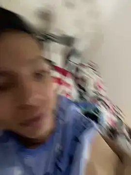 diegoand0911 online show from April 12, 2026, 2:31 pm