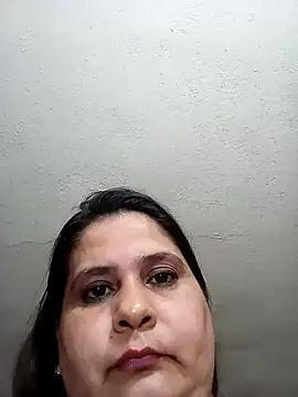 Snapshot of Ayma1983 chatting on February 28, 2026, 10:20 pm Ayma1983 online show from February 28, 2026, 10:20 pm