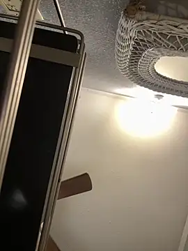 goddessmissmia online show from October 6, 2025, 8:31 pm