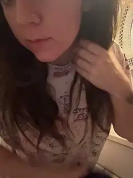 goddessmissmia online show from October 3, 2025, 8:21 pm