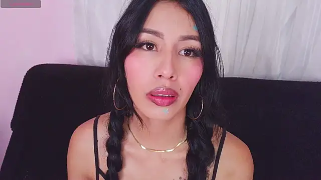 Miss Charlottet online show from May 19, 2026, 10:11 am