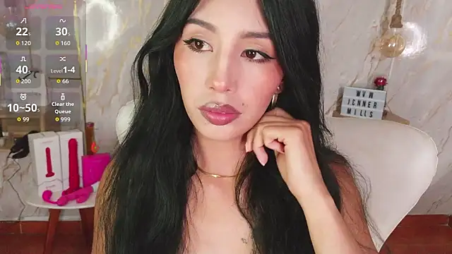 Miss Charlottet online show from March 13, 2026, 11:54 pm