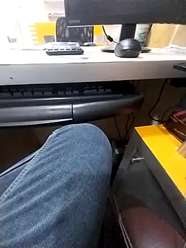 kiss like choco11 online show from October 13, 2025, 10:39 am