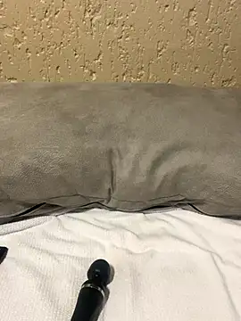 Sipsdoll online show from September 12, 2025, 3:34 pm