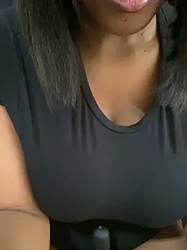 Sipsdoll online show from November 13, 2025, 9:46 am