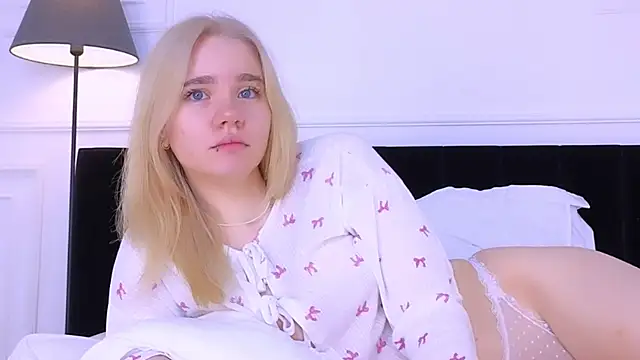 Snapshot of ANNABELLE_LU chatting on October 16, 2025, 2:20 am ANNABELLE LU online show from October 16, 2025, 2:20 am