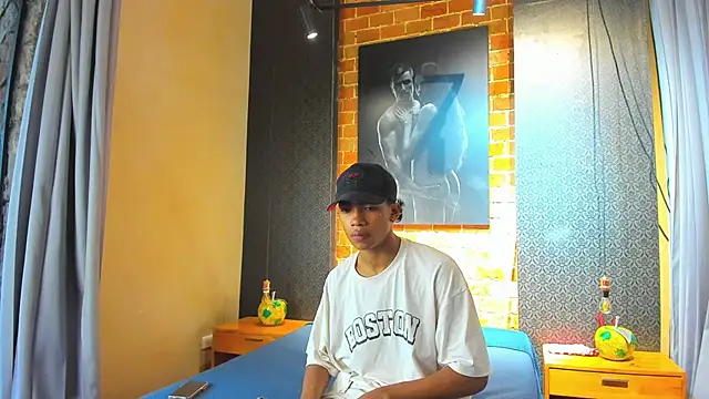 AlanCutee online show from November 9, 2025, 12:20 pm