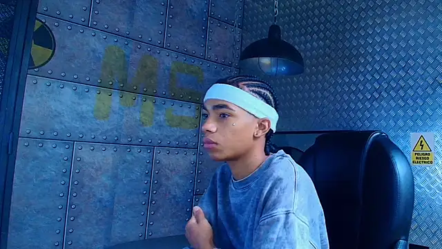 AlanCutee online show from October 17, 2025, 12:40 pm