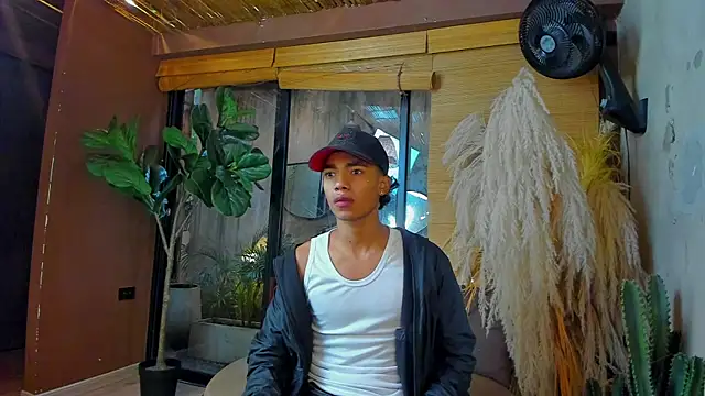 AlanCutee online show from November 29, 2025, 11:43 am