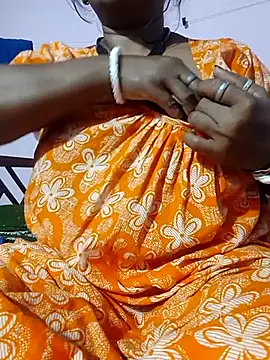 Cute-Swewty online show from February 18, 2026, 12:12 pm