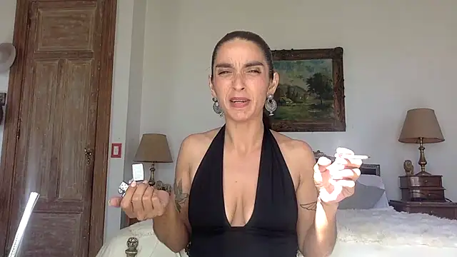 venuslibre online show from October 4, 2025, 1:23 pm