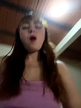 valery-lyma online show from October 10, 2025, 9:48 pm