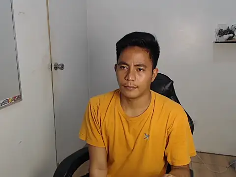 Lloyd wintours online show from November 29, 2025, 9:26 pm