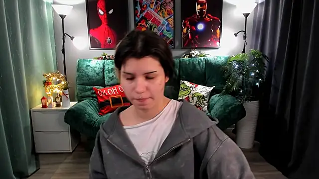 AnoraDark online show from December 4, 2025, 6:29 pm