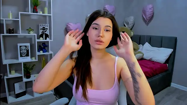 AnoraDark online show from March 19, 2026, 5:46 pm