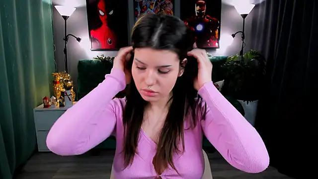 AnoraDark online show from December 18, 2025, 6:23 pm