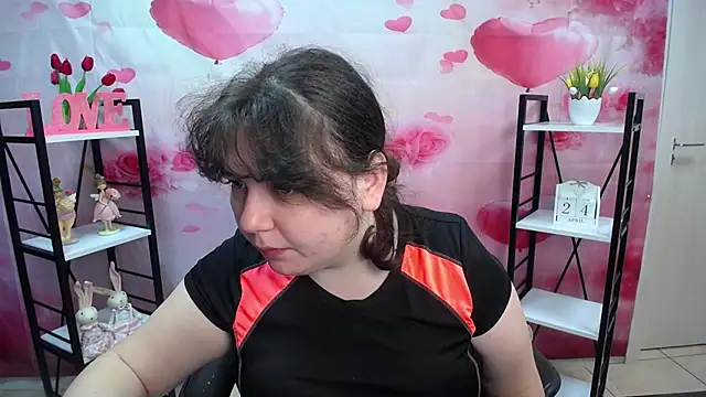 Snapshot of NeonilaLisova chatting on April 25, 2026, 5:10 am NeonilaLisova online show from April 25, 2026, 5:10 am