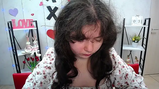 NeonilaLisova online show from October 4, 2025, 5:09 am