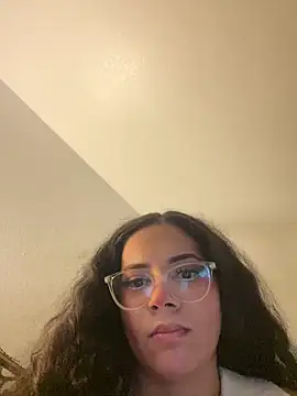 Snapshot of vixxnovalee chatting on March 3, 2026, 10:11 am vixxnovalee online show from March 3, 2026, 10:11 am