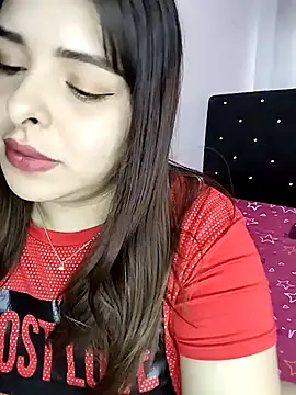 Nahomy cm online show from September 14, 2025, 9:37 pm