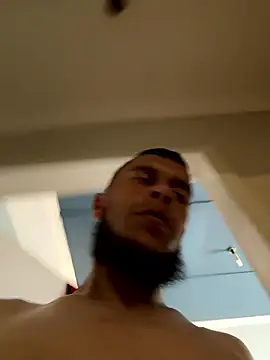 Smallboybigworld online show from January 11, 2026, 8:43 am