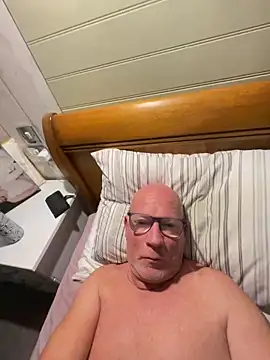 philefc online show from October 13, 2025, 8:05 am