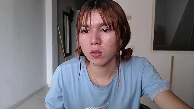 Dolly Peach  online show from September 18, 2025, 6:33 pm