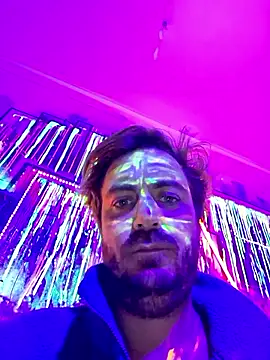 3615-ULLA online show from October 25, 2025, 5:17 am