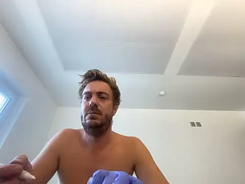 3615-ULLA online show from October 19, 2025, 8:50 am