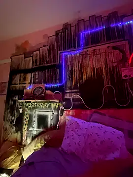 3615-ULLA online show from October 27, 2025, 6:03 am